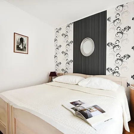 科克洛公寓 公寓 *